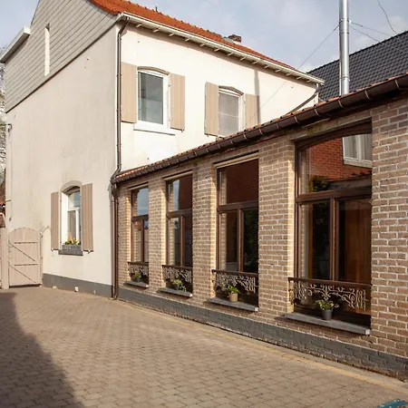 Authentic House With Playroom And Infrared Sauna