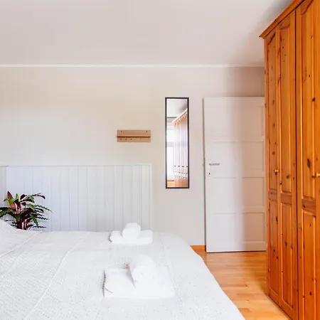 Authentic House With Playroom And Infrared Sauna Ferienhaus Bilzen