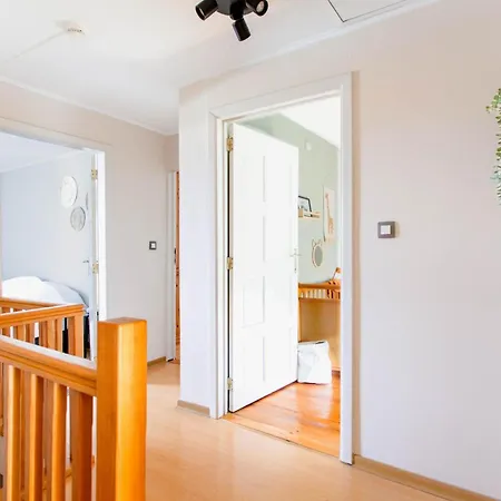 Ferienhaus Authentic House With Playroom And Infrared Sauna *